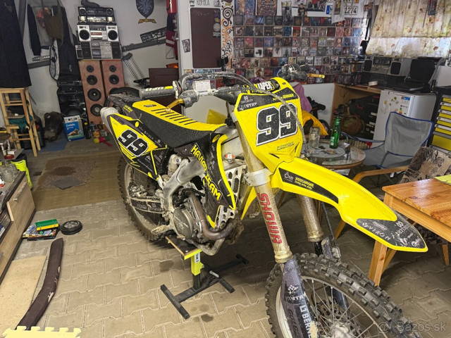 Suzuki RMZ450 2016