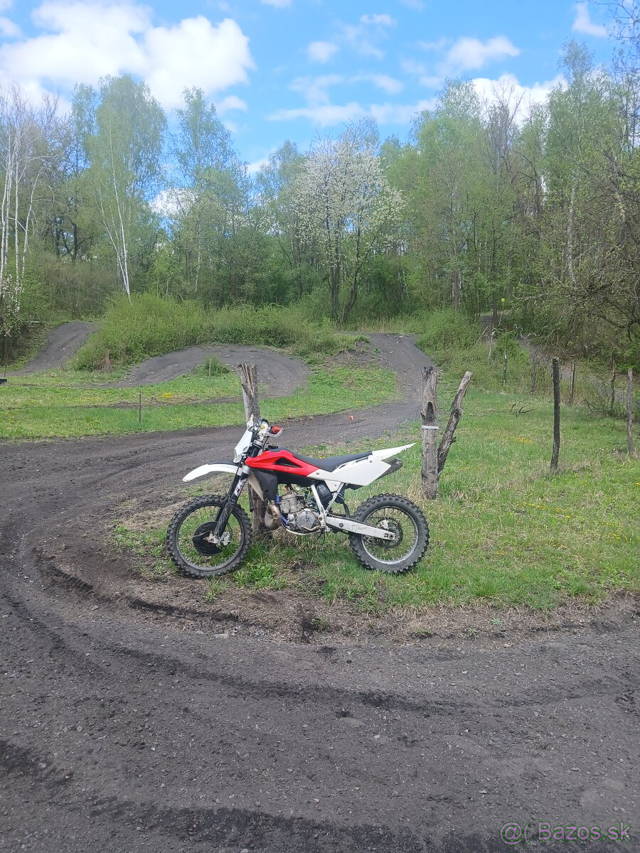 Husqvarna WR 250 rok 09