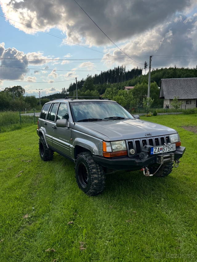 Jeep grand cherokee zj 5.2 V8