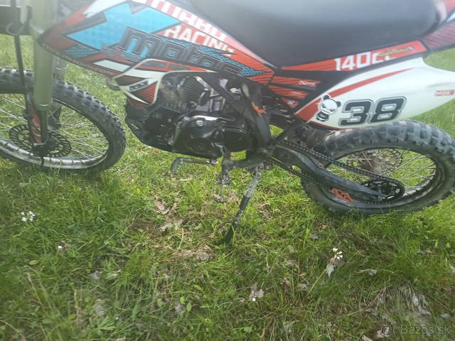 Pit bike xmotos 140