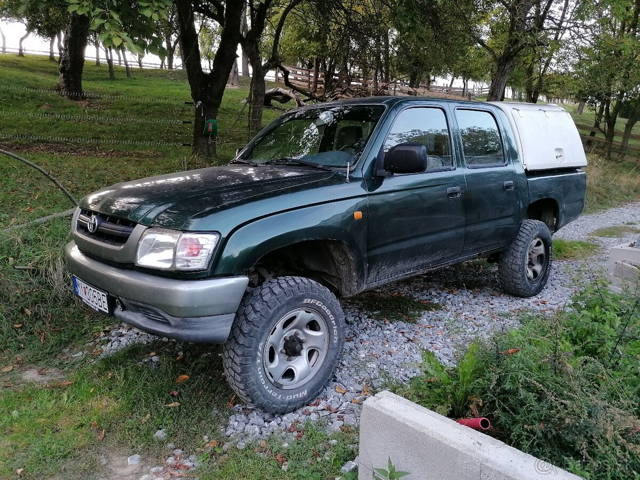 Toyota Hilux Double Cab 2,4d