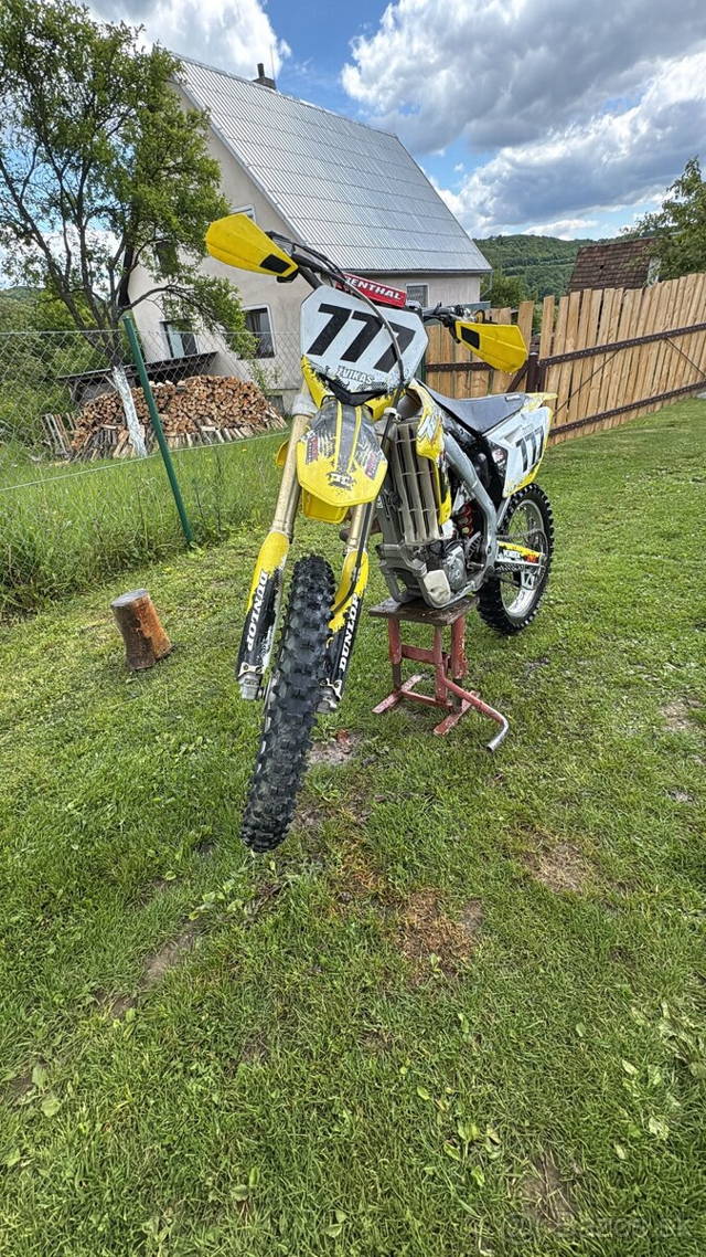 Suzuki RMZ 450 2012