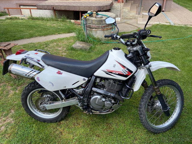 Suzuki DR 650 ,r.v.98 ,len 14 t km