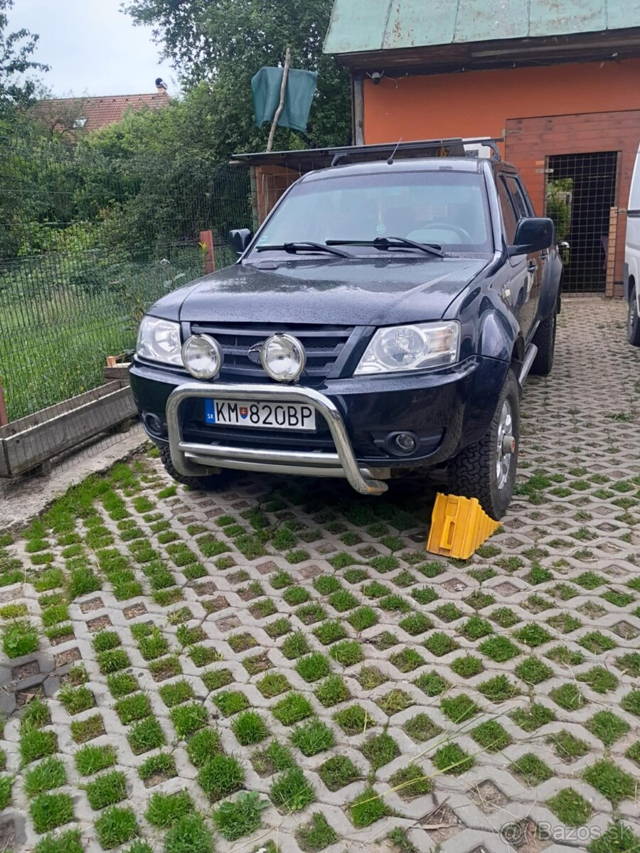 Tata Xenon
