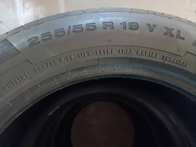 255/55R19