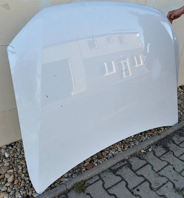 Predám kapotu na VW Amarok