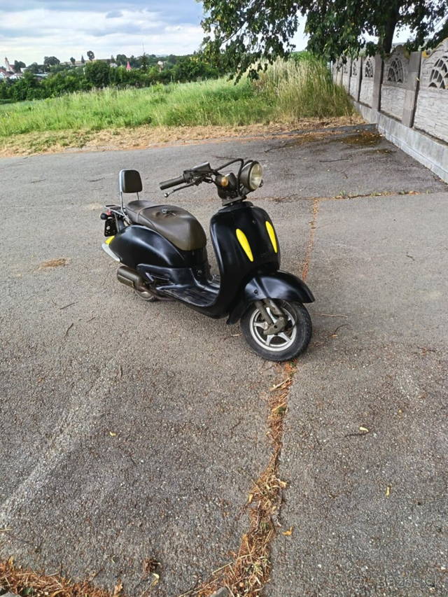 Vimenim skúter 50cc retro plné funkčni