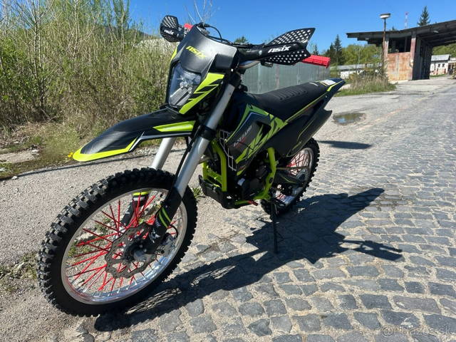 Enduro ASIX Lizzard 250cm3 21/18