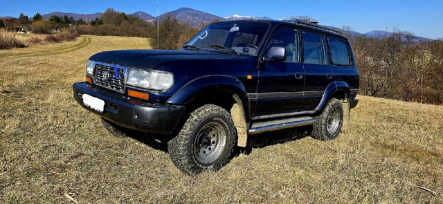 Tpyota LAND CRUISER 80