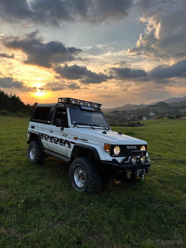 Toyota Land-Cruiser