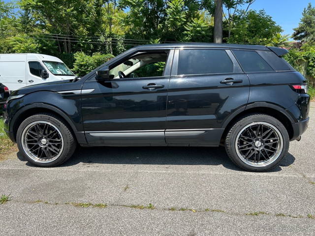 Range Rover Evoque 2,2 diesel 110kw 4x4,manuál