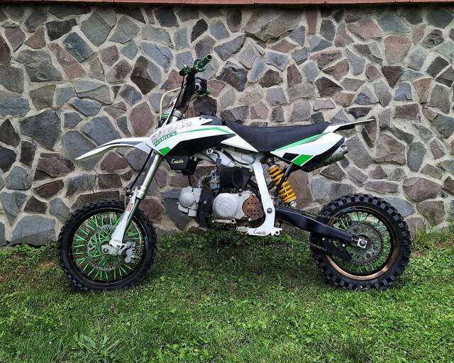 YCF 125 .