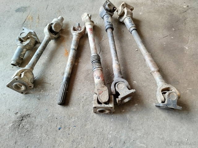 Predám Kardany na Suzuki Samurai 1.3 1.0 benzín cena 20€ ks