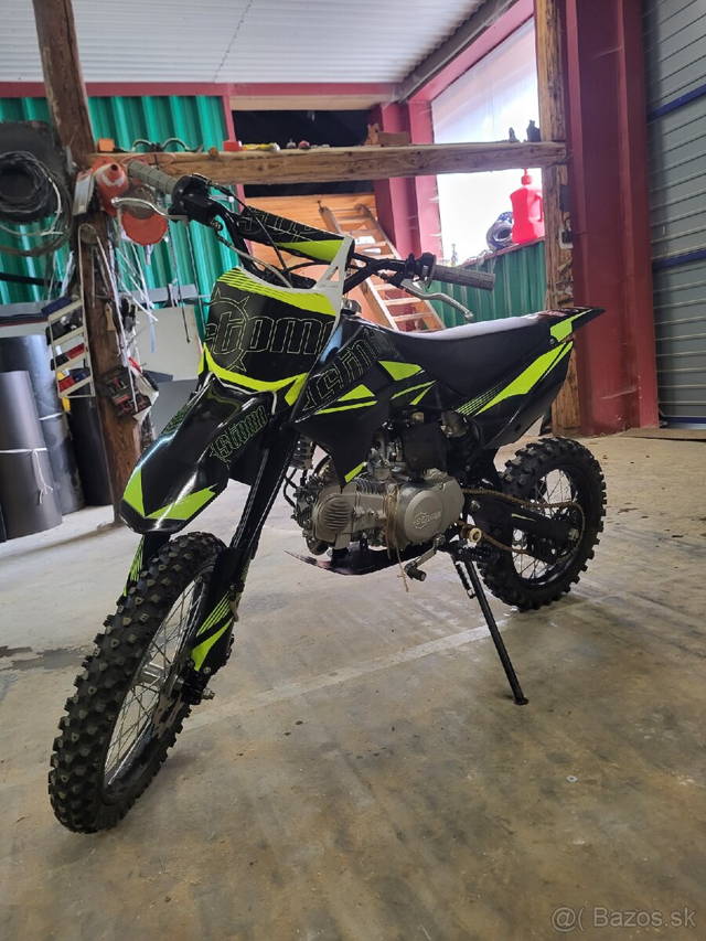 Stomp 140