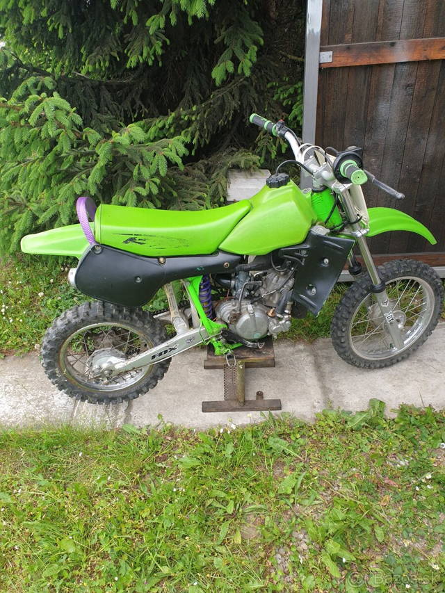 Kawasaki kx 60.